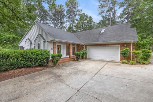 1029 Cross Creek Dr, Seneca, SC, 29678-1609 | Card Image