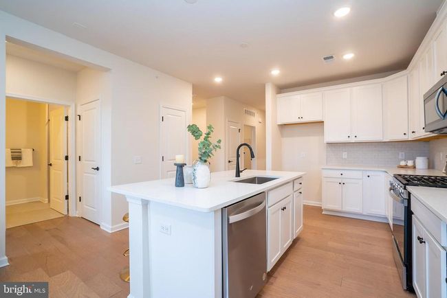 311 - 1 Culvert Dr, Condo with 2 bedrooms, 2 bathrooms and null parking in PRINCETON JUNCTION NJ | Image 11