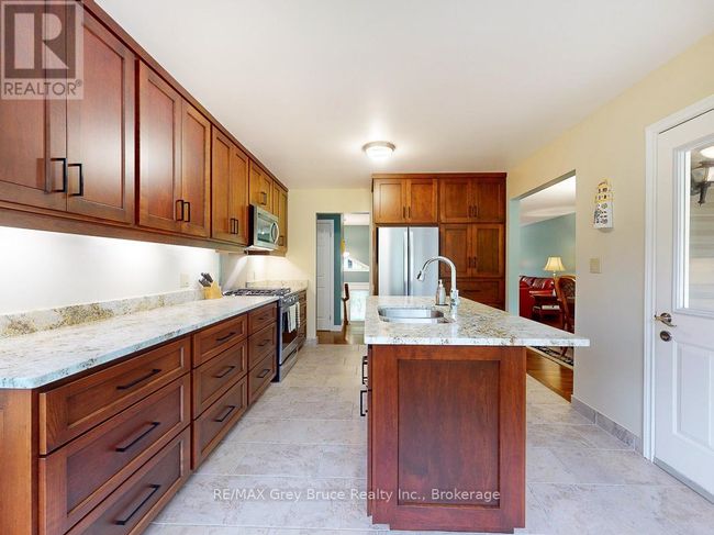240060 Wilcox Side Rd, House other with 4 bedrooms, 2 bathrooms and 10 parking in Shallow Lake ON | Image 18