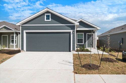 423 Bullhead Rd, Bastrop, TX, 78602-4420 | Card Image