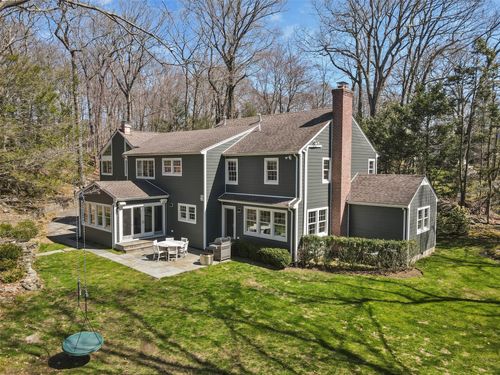 3 Elm Pl, Armonk, NY, 10504-2206 | Card Image