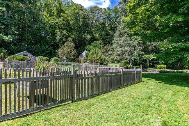 151 Flanders Rd, House other with 3 bedrooms, 3 bathrooms and null parking in Woodbury CT | Image 39