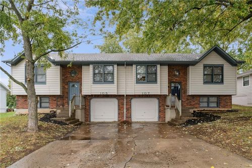 107-105-107 Brookridge Dr, Harrisonville, MO, 64701-3911 | Card Image