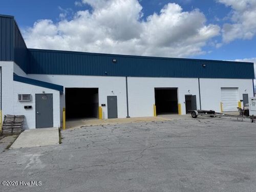 300-115 Broadhurst Road, Jacksonville, NC, 28540 | Card Image