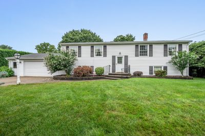 Welcome home to 188 Fleetwood drive in Plantsville section of Southington | Image 1