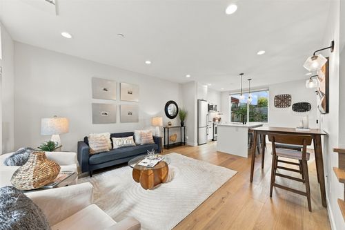 d-6016 California Ave Sw, Seattle, WA, 98136-1613 | Card Image
