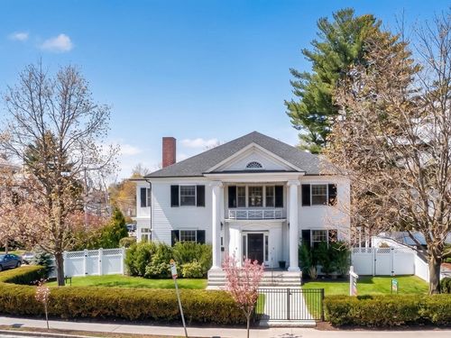 1-377 Walnut St, Newton, MA, 02460-1945 | Card Image