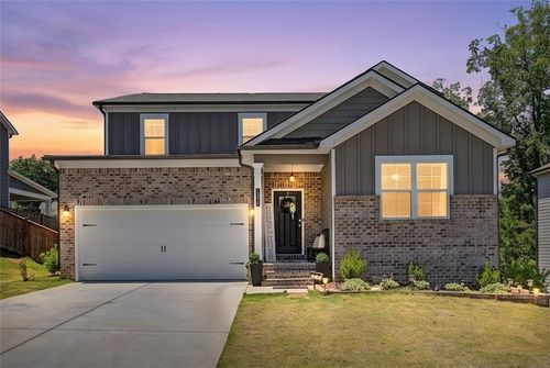 215 Summit Pointe Dr, Dallas, GA, 30132-3184 | Card Image