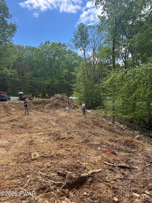 800 Lasso Ct, Hawley, PA, 18428 | Card Image