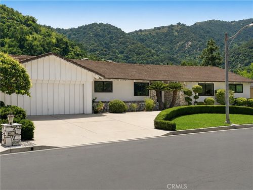 1310 J Lee Cir, Glendale, CA, 91208-1730 | Card Image