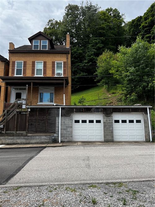 15 Reserve St, Millvale, PA, 15209-2537 | Card Image