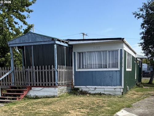 54-1000 N 8th St, Reedsport, OR, 97467-1467 | Card Image