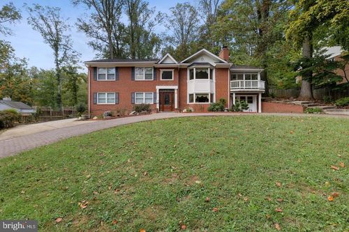 6421 Woodville Dr, FALLS CHURCH, VA, 22044-1428 | Card Image