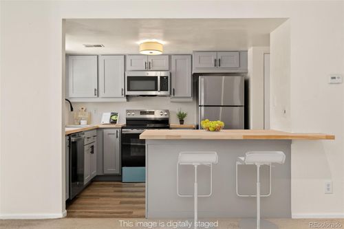 unit-c-12573 E Pacific Cir, Aurora, CO, 80014-1296 | Card Image