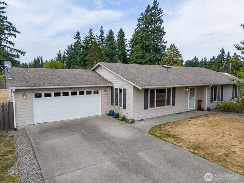 31 2nd St, Port Hadlock, WA, 98339-9501 | Card Image