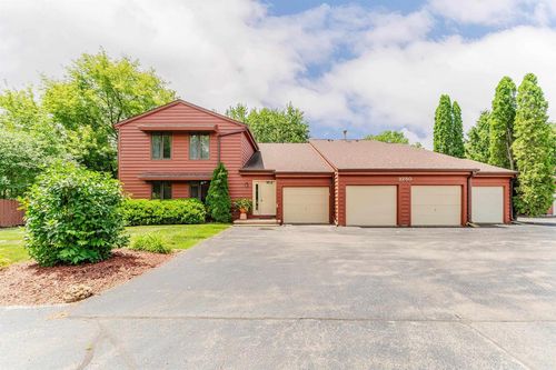 unit-c-2250 Meadowbrook Court, OSHKOSH, WI, 54904 | Card Image