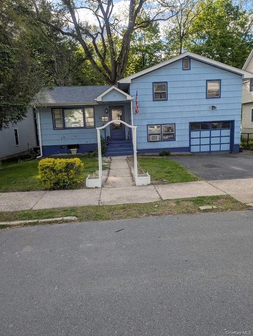 44 Commonwealth Ave, Middletown, NY, 10940-4730 | Card Image