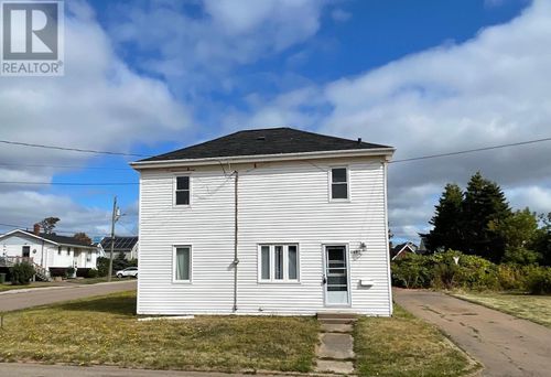 489 N Market St, Summerside, PE, C1N1M4 | Card Image