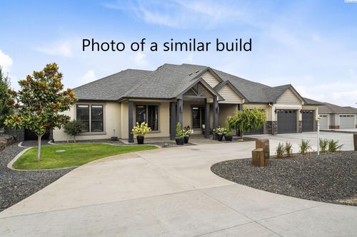 8217 Concord Dr, Pasco, WA, 99301 | Card Image