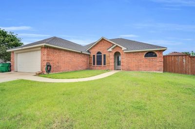 332 Leisure Lane, House other with 3 bedrooms, 2 bathrooms and null parking in Waxahachie TX | Image 3