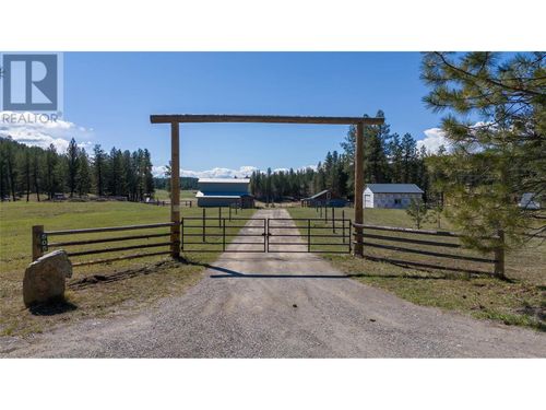 505 Chief David Rd, Baynes Lake, BC, V0B1T4 | Card Image