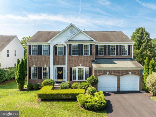 929 Towering Oak Ct, PURCELLVILLE, VA, 20132-7220 | Card Image