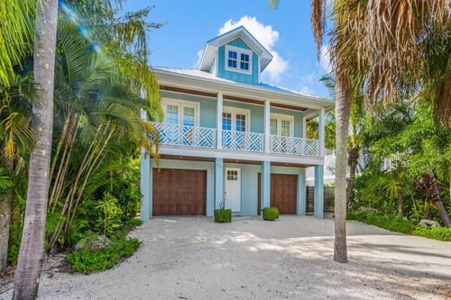 418 Magnolia Ave, ANNA MARIA, FL, 34216 | Card Image