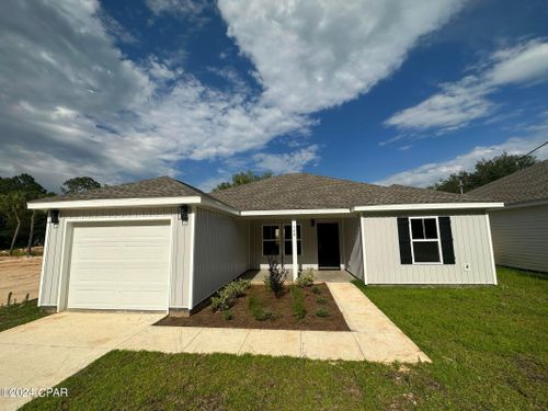 908 Tracy St, Bonifay, FL, 32425-1638 | Card Image