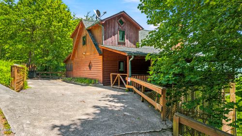 2963 Little Cub Way, Sevierville, TN, 37862 | Card Image