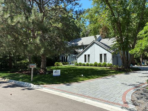 313 Whitmore Ln, Lake Forest, IL, 60045-4707 | Card Image