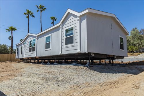 33510 Beverly Dr, Hemet, CA, 92545 | Card Image