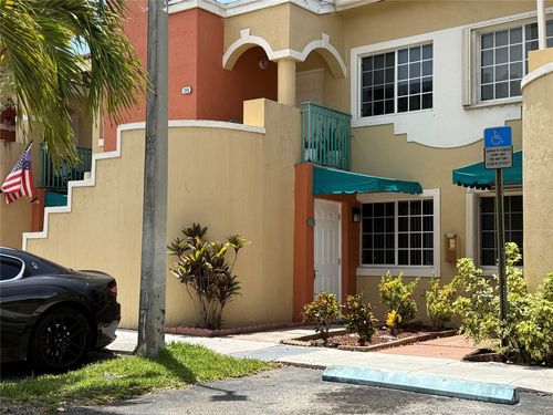 apt-205-7015 Nw 173rd Dr, Hialeah, FL, 33015-4027 | Card Image