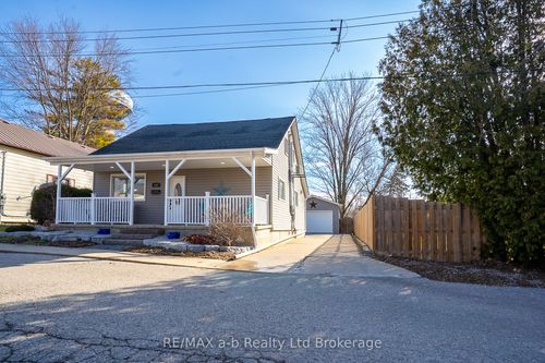 117 Church St, Norwich, ON, N0J1P0 | Card Image