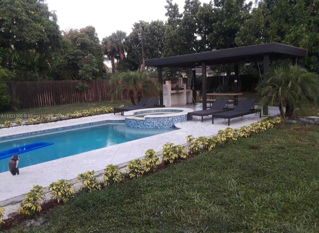 Fillmore St, Hollywood, FL 33020