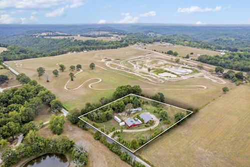 107 Lemming Rd, Sparta, MO, 65753-1016 | Card Image