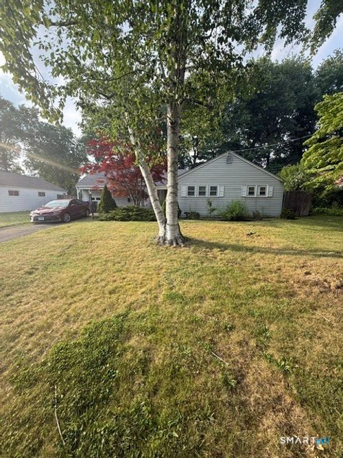 104 Sunset Road, Newington, CT, 06111 | Card Image