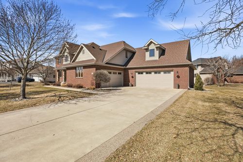 3421 21st Ave S, Saint Cloud, MN, 56301-9040 | Card Image