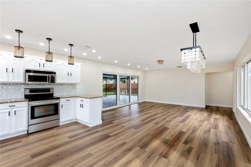 1507 Harding St, Hollywood, FL, 33020-2562 | Card Image