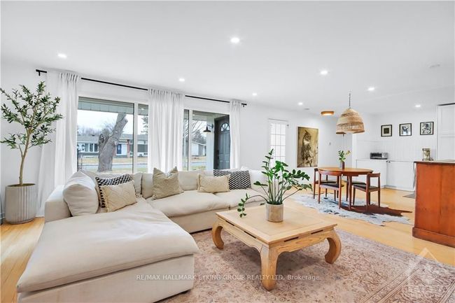 1167 Deer Park Rd, House other with 3 bedrooms, 3 bathrooms and 4 parking in Nepean ON | Image 4