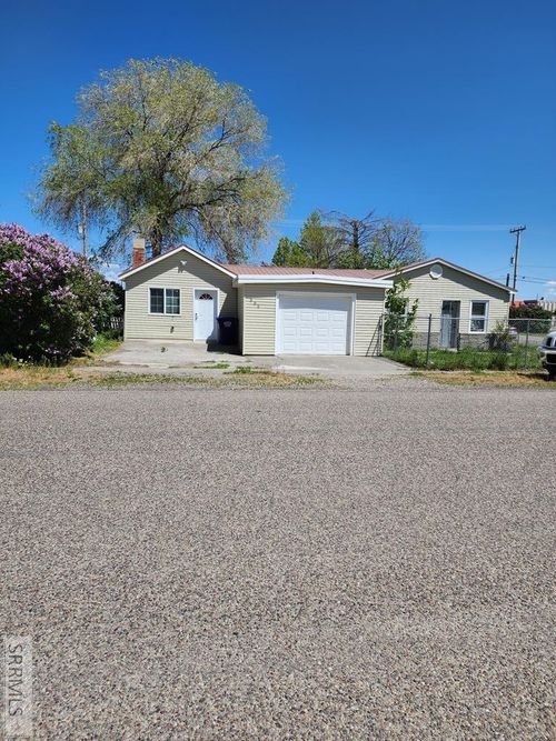 306 2nd W, Ririe, ID, 83443 | Card Image
