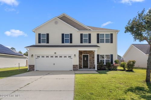 706 Radiant Dr, Jacksonville, NC, 28546-8425 | Card Image