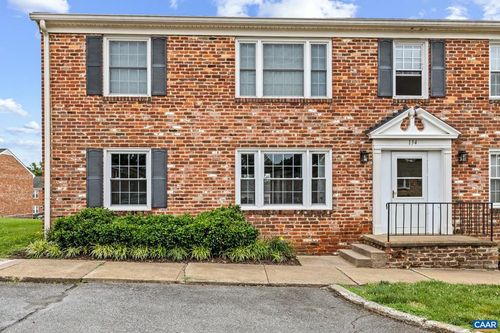 apt-2-134 Hessian Hills Cir, CHARLOTTESVILLE, VA, 22901-2531 | Card Image