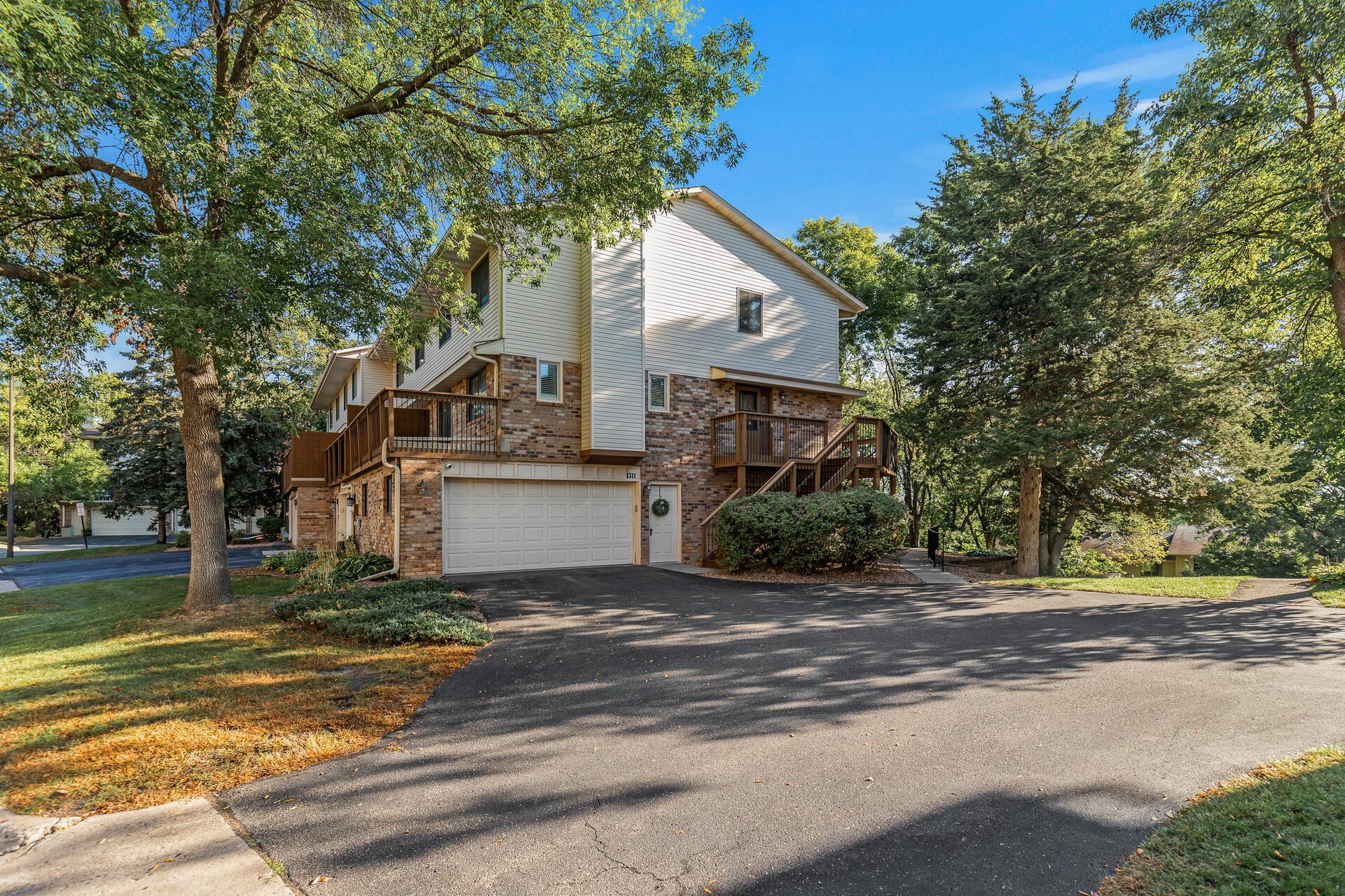 Westwood Hills Rd, Minneapolis, MN 55426