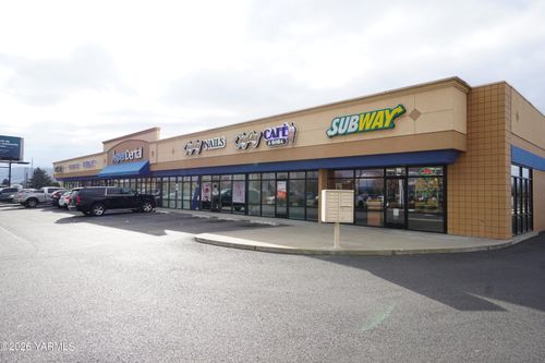 ste-102-2402 S 1st St, Yakima, WA, 98903-1646 | Card Image