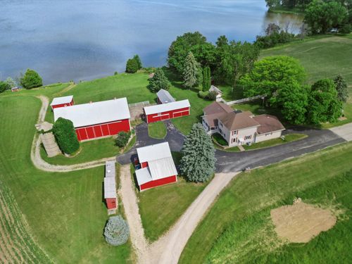 4554 Lakeview Rd, HUSTISFORD, WI, 53034-9715 | Card Image
