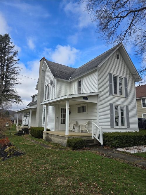 2 Morgan St, Avoca, NY, 14809-9622 | Card Image