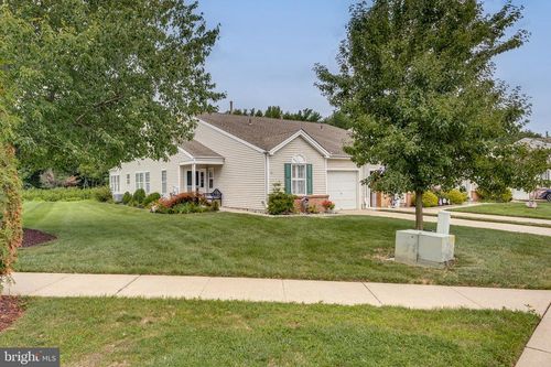 30 Raleigh Dr, MOUNT LAUREL, NJ, 08054-6913 | Card Image