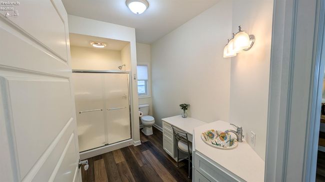 4376 E Cliff Rd, House other with 3 bedrooms, 3 bathrooms and 3 parking in Port Clinton OH | Image 33