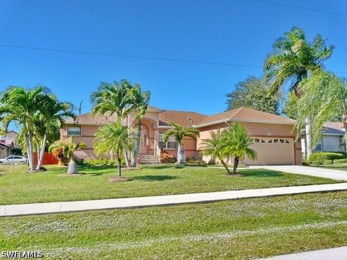 264 Castaways St, MARCO ISLAND, FL, 34145-3426 | Card Image
