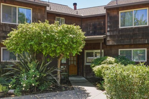 1565 Parkway Dr, Rohnert Park, CA, 94928-4740 | Card Image